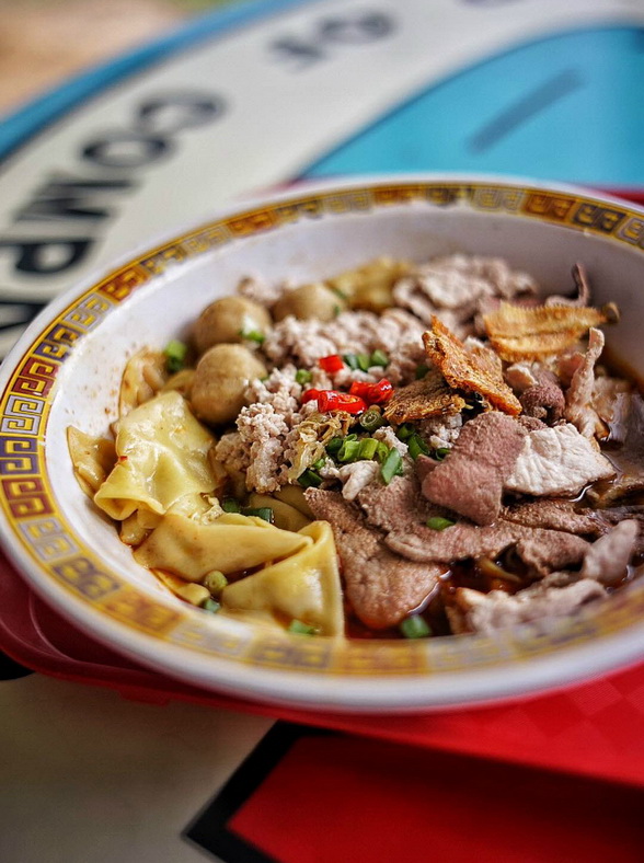 Một món ăn tại quán Hill Street Tai Hwa Pork Noodle