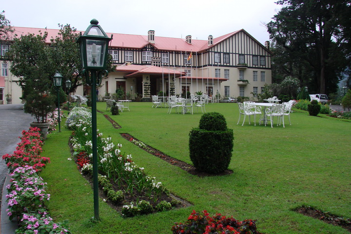 Khách sạn Colonial Nuwara Eliya Grand Hotel có lối kiến trúc mang phong cách Anh tuyệt đẹp