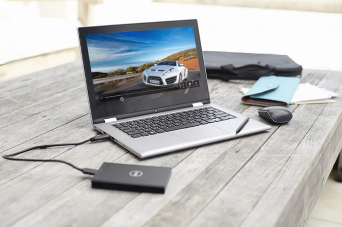 Kích thước mỏng gọn cho phép bạn có thể mang Inspiron 7359 đi khắp nơi