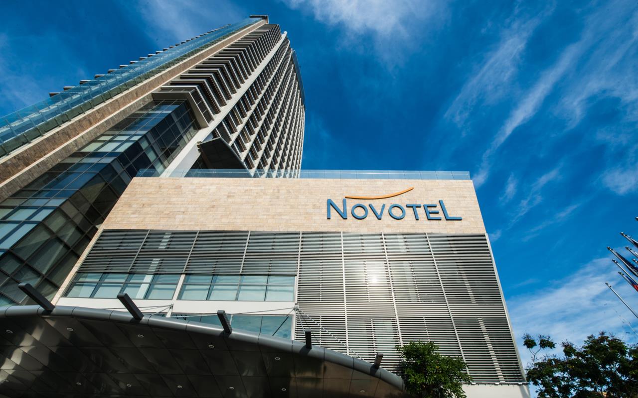 Khách sạn Novotel Sài Gòn