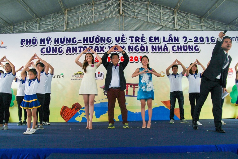 Antabax được ra mắt trong khuôn khổ ngày hội “Phú Mỹ Hưng – Hướng về trẻ em” lần 7.