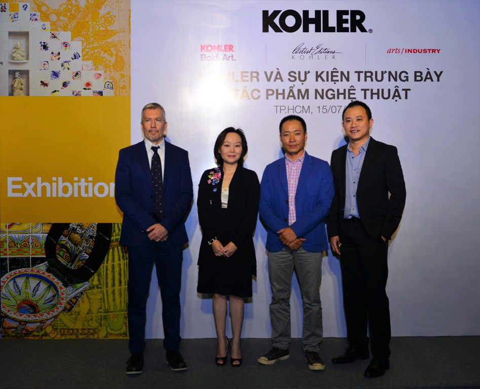 Đại diện Kohler ông Peter Oesch, bà Angel Yang, nghệ sĩ Nguyễn Ngọc Lâm và ông Benjamin Chang.