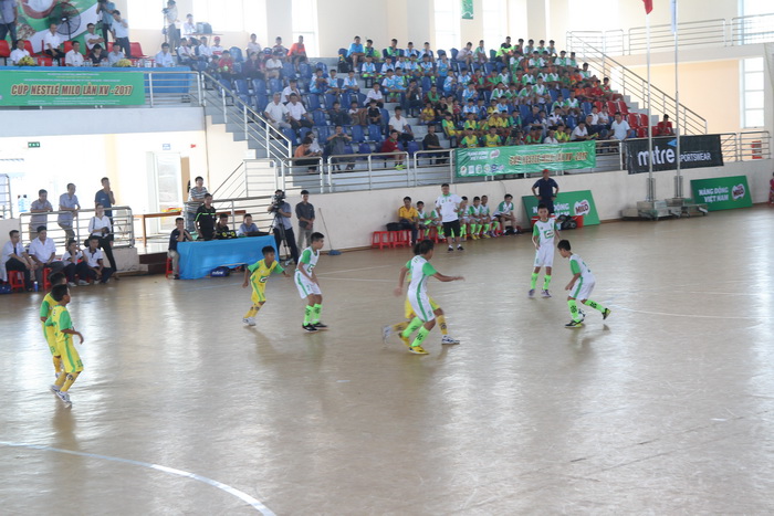 NDN_Khai mac vong chung ket bong da HKPD cup Milo 2017_2