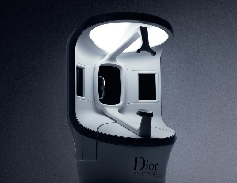 máy Dior Skin Scanner soi da