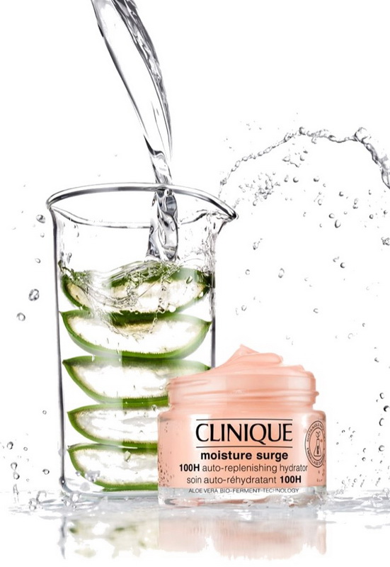 Clinique Estée Lauder ra mắt kem dưỡng ẩm thế hệ mới Moisture Surge 100H Auto-Replenishing Hydrator cấp ẩm sâu tăng cường độ ẩm