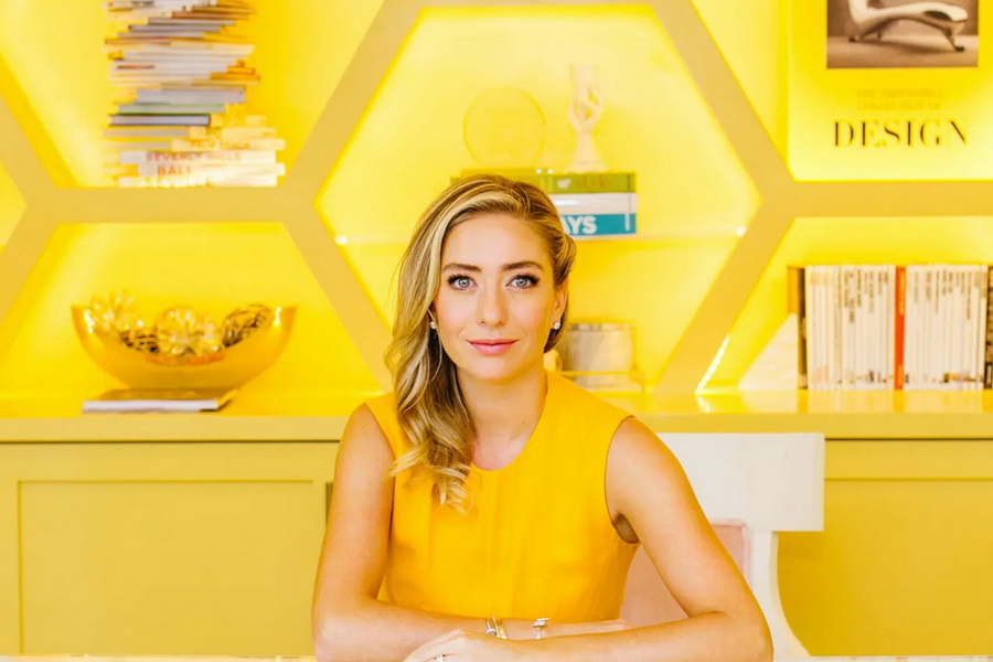 Câu chuyện khởi nghiệp Start-up nữ doanh nhân tỷ phú tự thân Whitney Wolfe Herd sáng lập ứng dụng hẹn hò Bumble