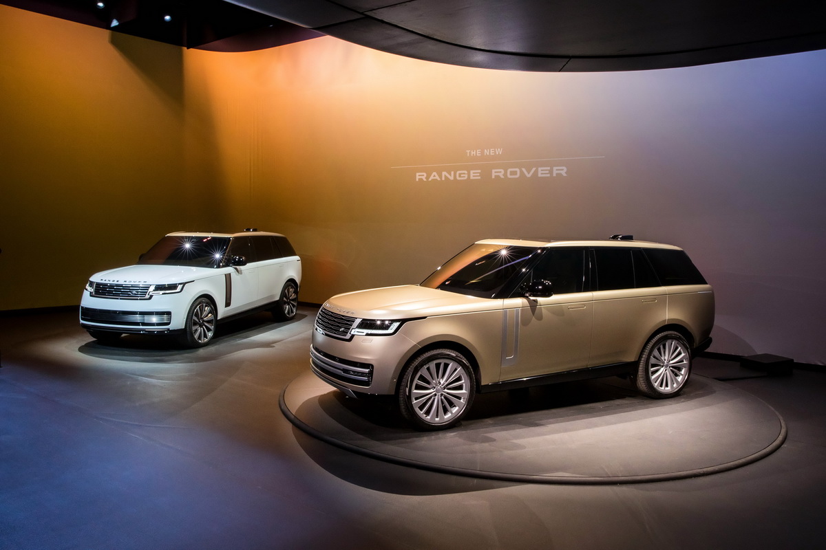 Range Rover mới chính thức ra mắt toàn cầu: Sang trọng và Mạnh mẽ
