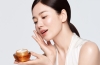 Quy tr&igrave;nh dưỡng da tối giản 15 ph&uacute;t d&agrave;nh cho những chuyến c&ocirc;ng t&aacute;c d&agrave;y đặc
