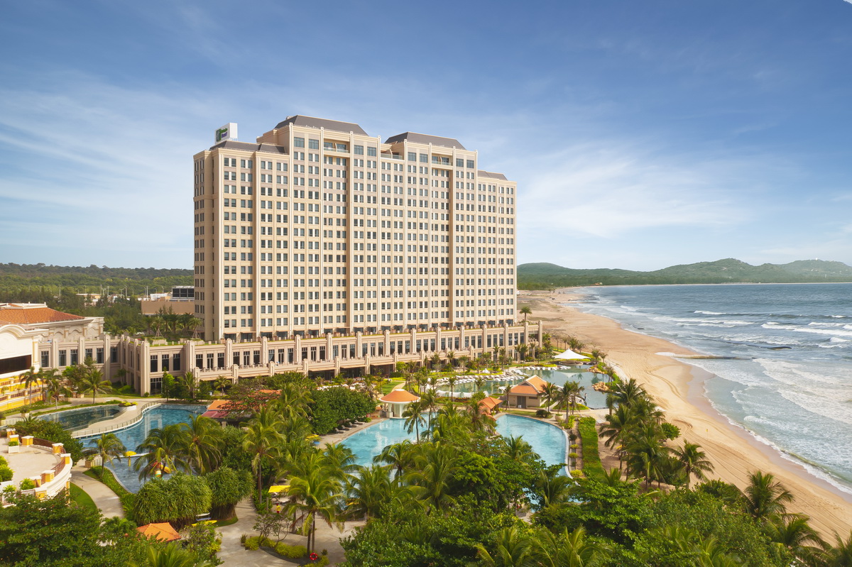 Holiday Inn Resort Ho Tram Beach - Thiên nhiên trong kiến trúc đại dương độc đáo