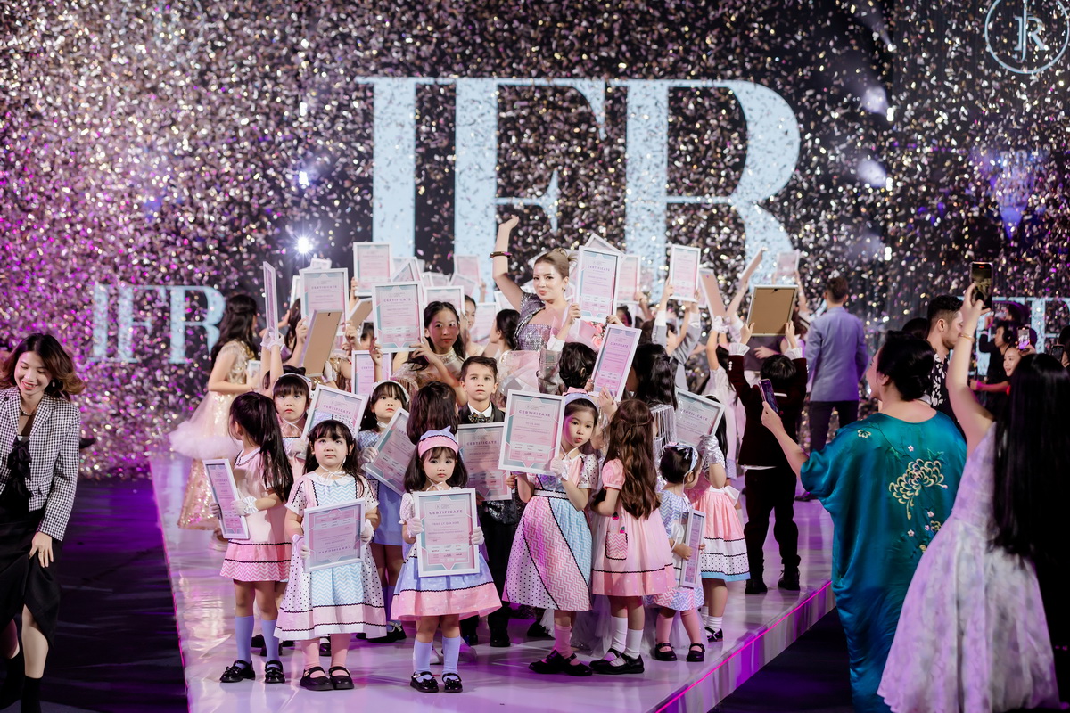 International Fashion Runway: Sự kiện thời trang dành cho trẻ em trở lại đầy ấn tượng với chủ đề “Thời Gian”