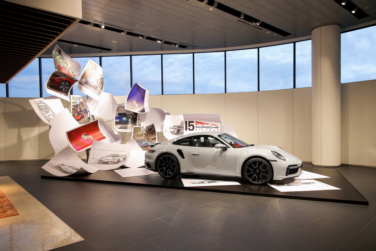 Porsche giới thiệu Ấn phẩm Kỷ niệm 15 năm Porsche Việt Nam