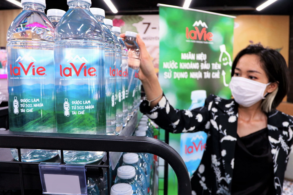 La Vie kỷ niệm cột mốc 30 năm hoạt động tại thị trường Việt Nam xác định mang đến những sản phẩm chất lượng cho cộng đồng, gìn giữ các giá trị bền vững của thiên nhiên, cũng như hướng tới tương lai không rác thải.