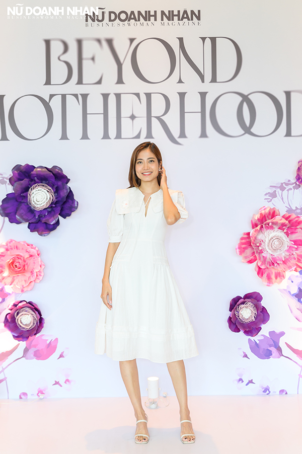 Ninh Hoàng Ngân chia sẻ tại talkshow Beyond Motherhood Tạp chí Nữ Doanh Nhân