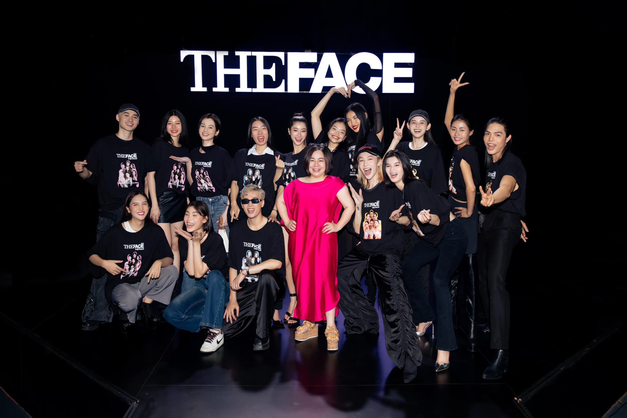 CEO Trang Lê cùng team The Face