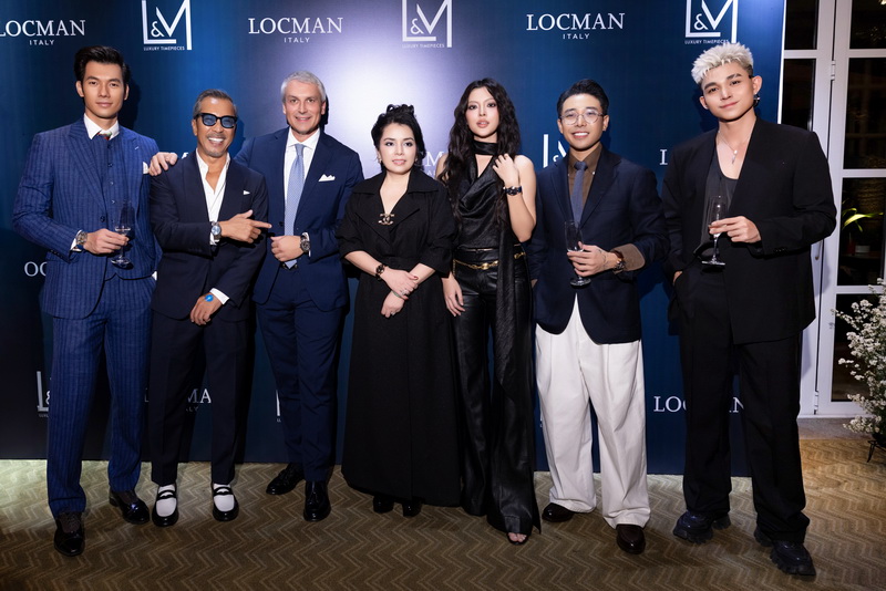 Mr. Lauber – CEO Locman Italy (thứ 3 từ trái sang) cùng đại diện L&M Luxury Timepieces và các nghệ sĩ.