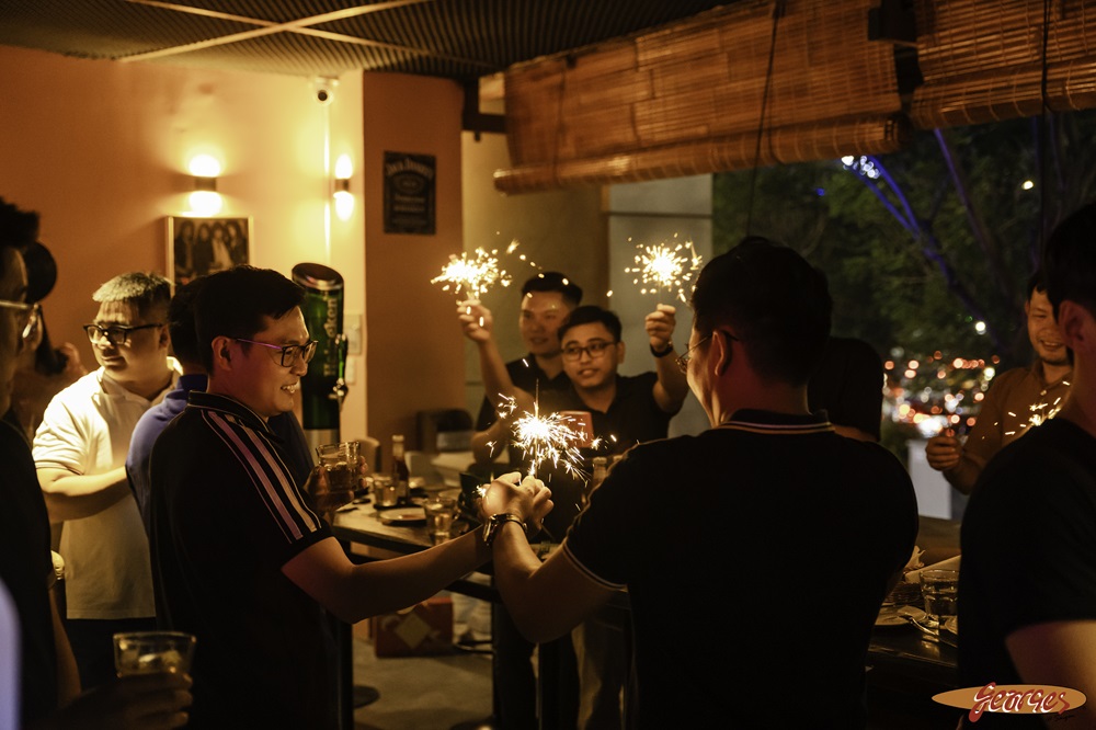 bar georges singapore metro thảo điền