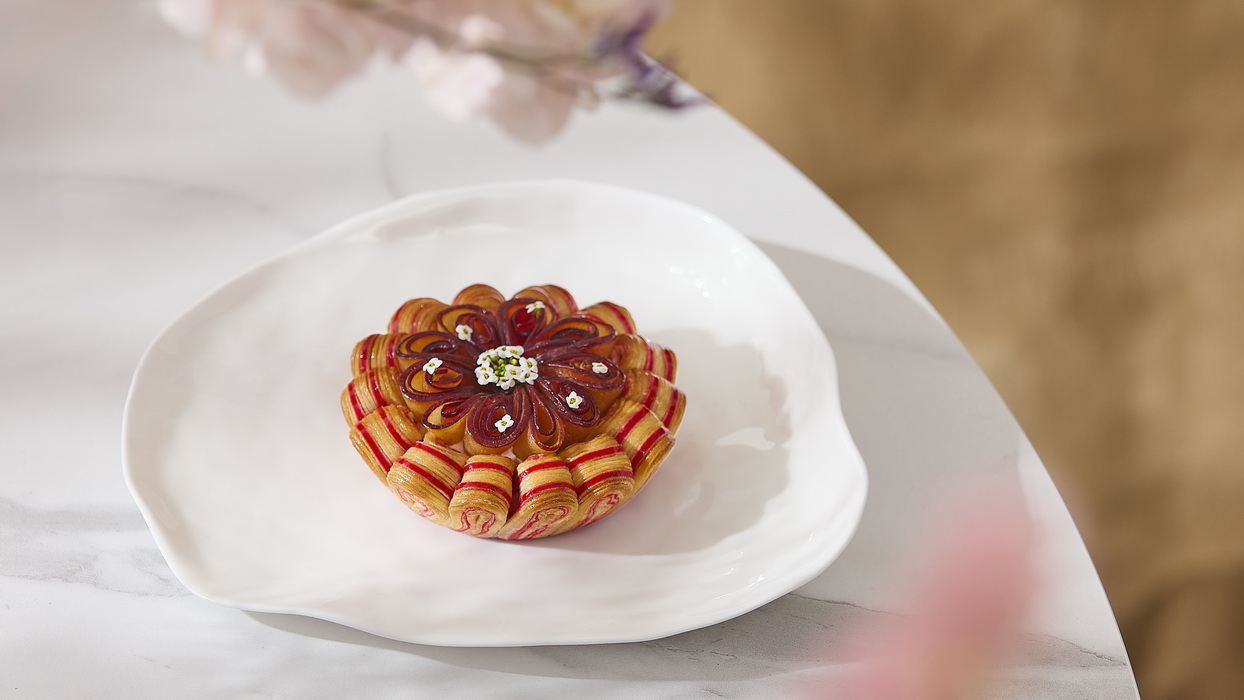 Sofitel ra mắt bộ sưu tập croissant La Haute Croissanterie lấy cảm hứng từ hoa