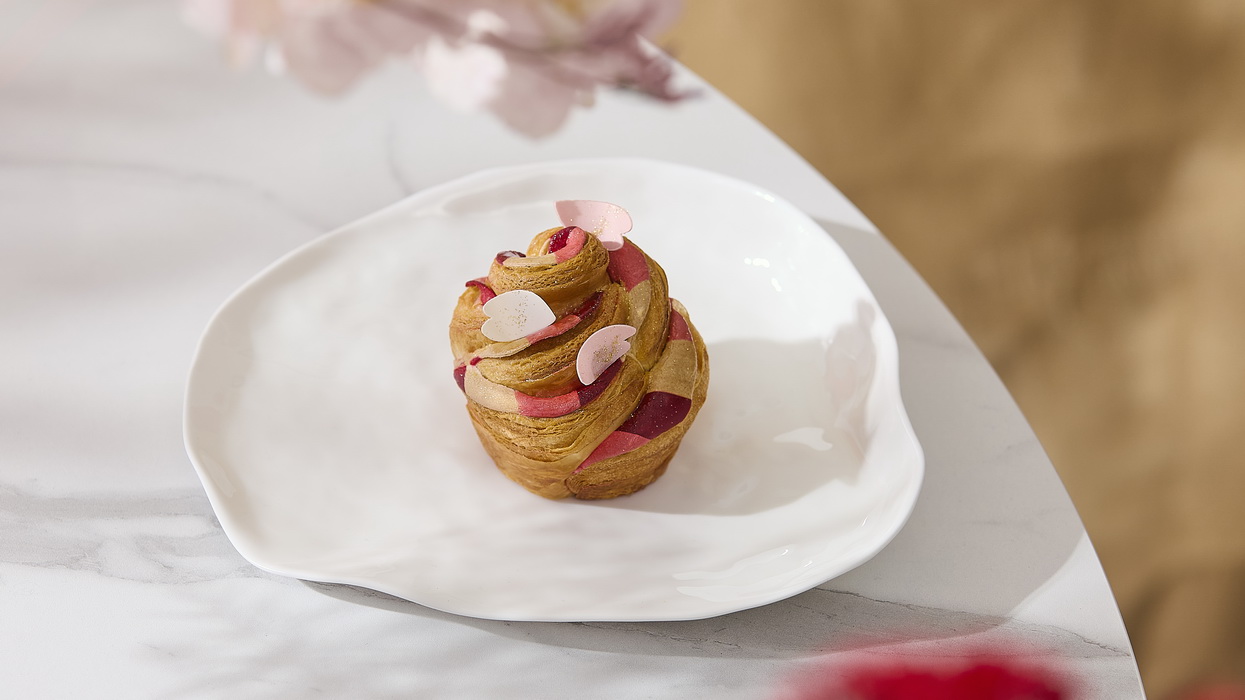 Sofitel ra mắt bộ sưu tập croissant La Haute Croissanterie lấy cảm hứng từ hoa
