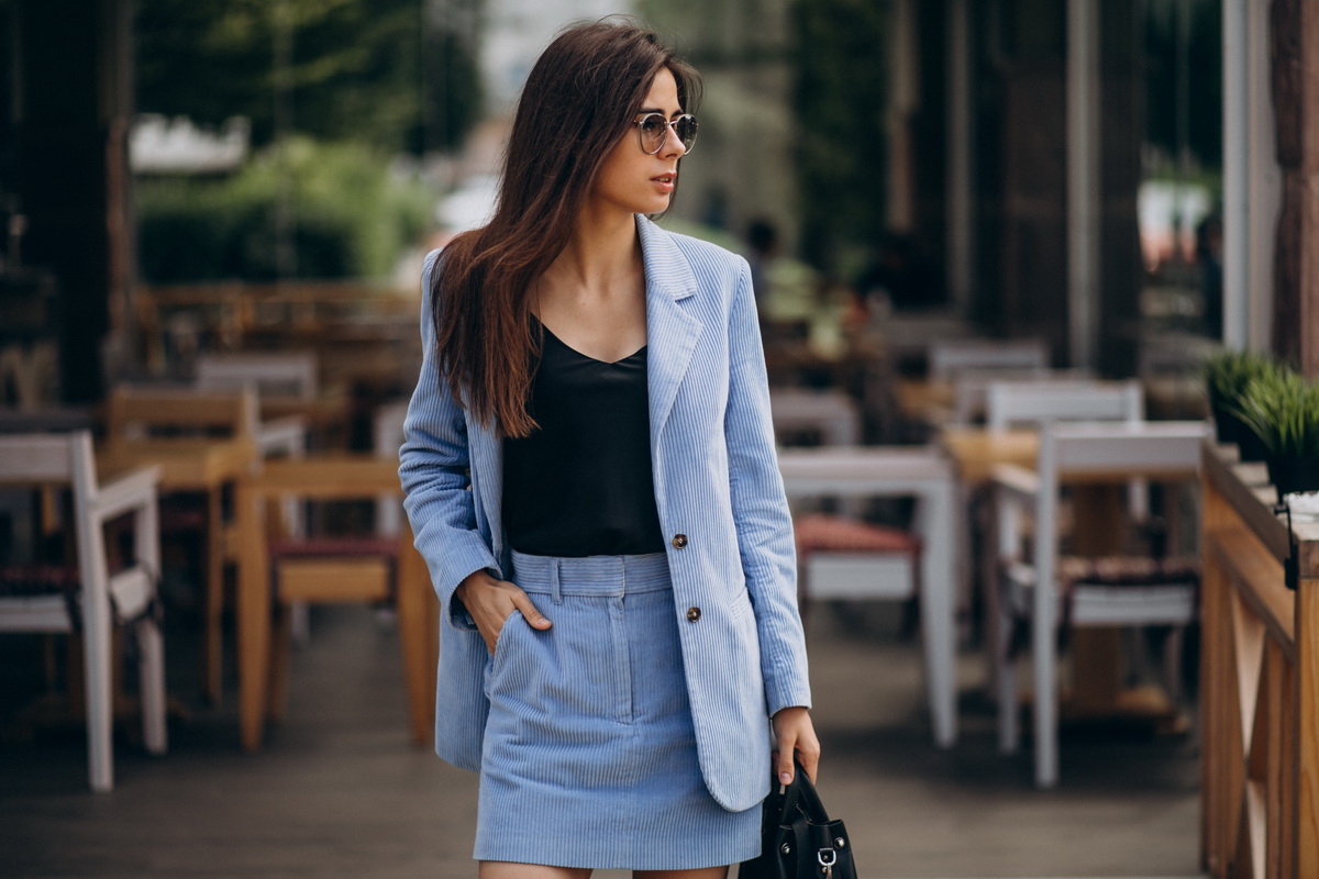Vest và nữ doanh nhân