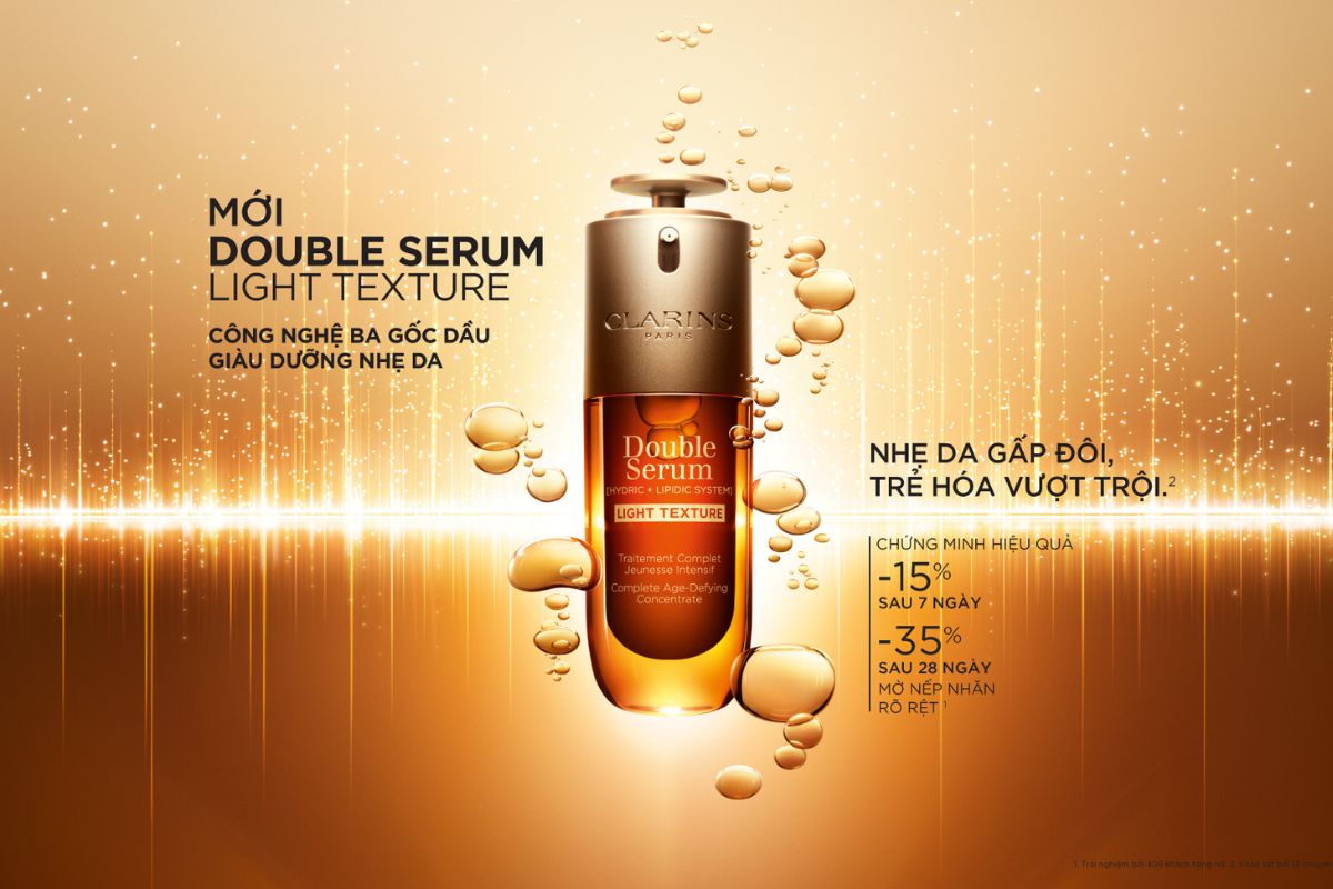 Double Serum Light Texture từ Clarins với kết cấu siêu nhẹ
