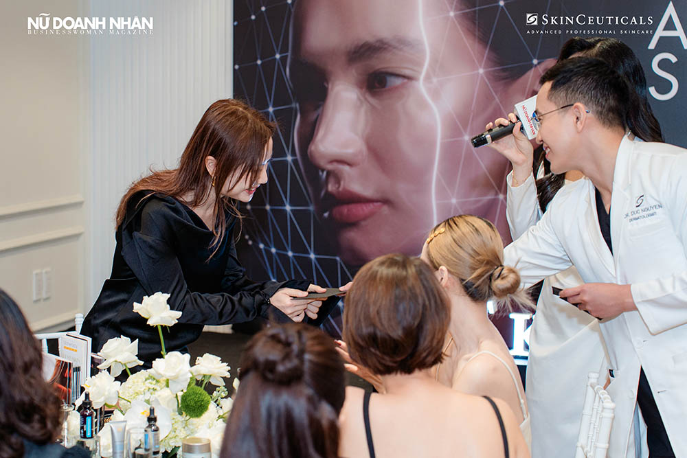 SkinCeuticals SkinLab
