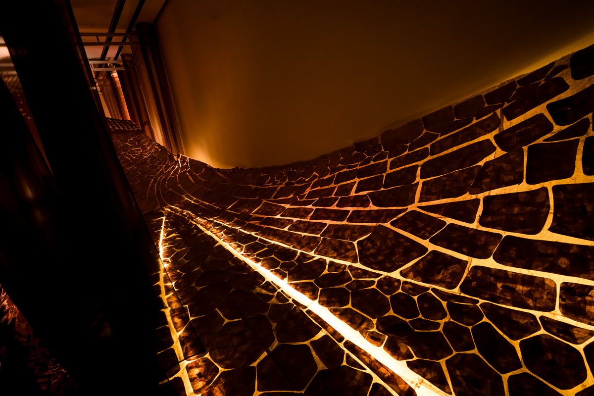 triển lãm đa giác quan Dệt Ánh Sáng