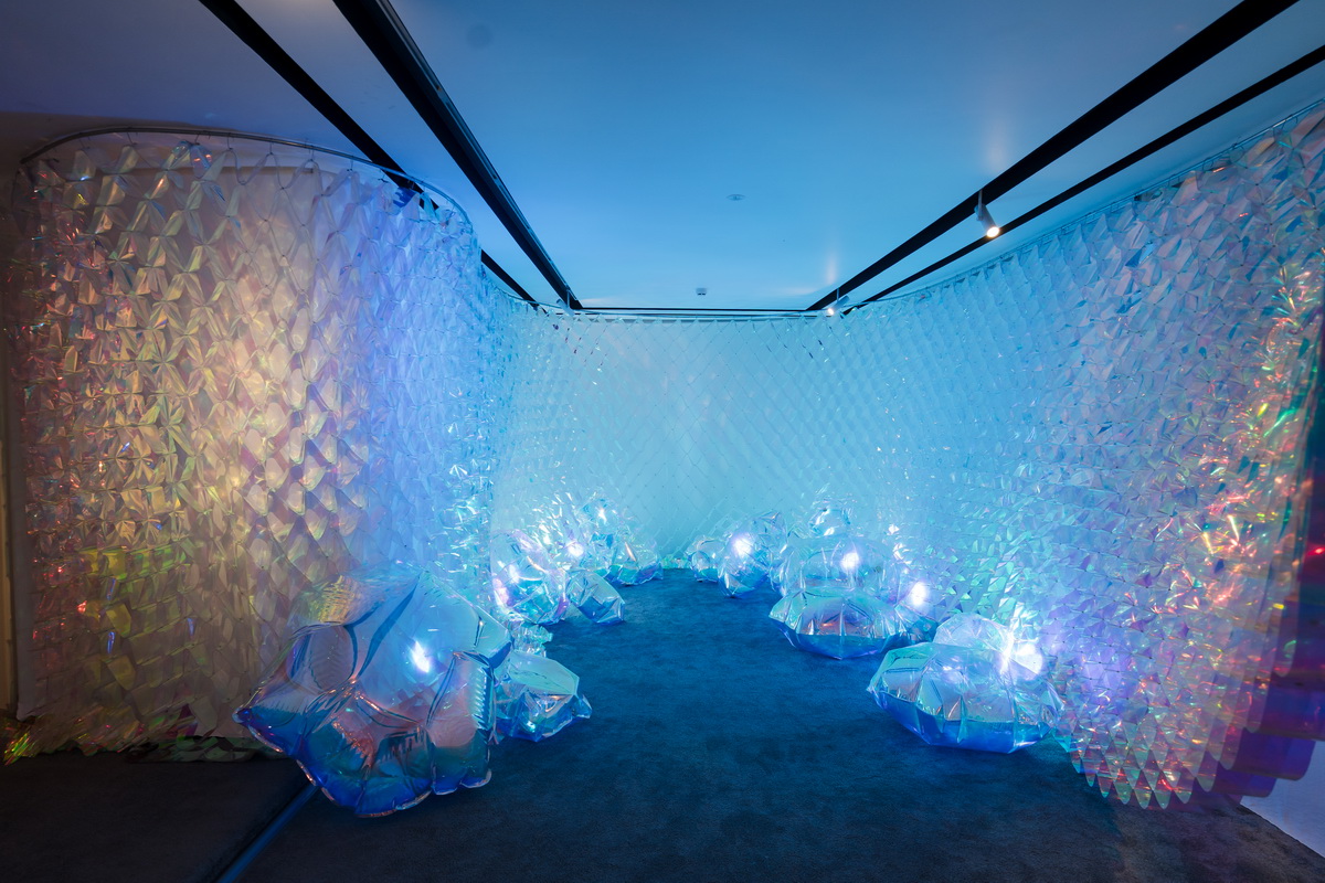 triển lãm đa giác quan Dệt Ánh Sáng