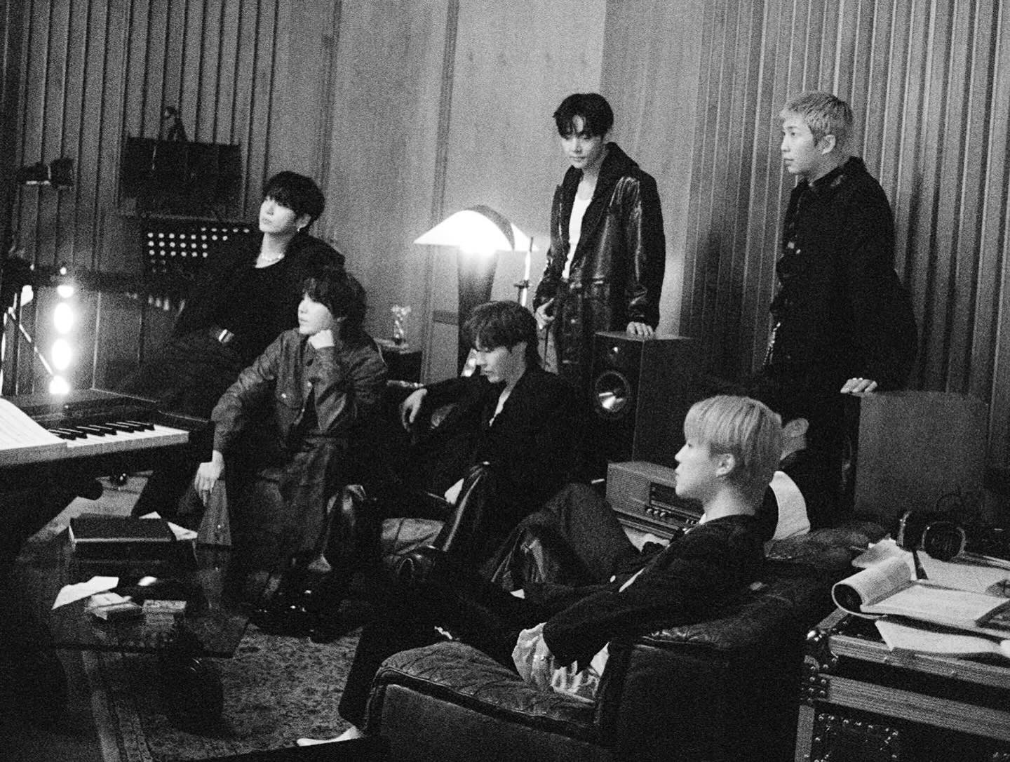 Đạo diễn Bao Nguyen và BTS: The Return