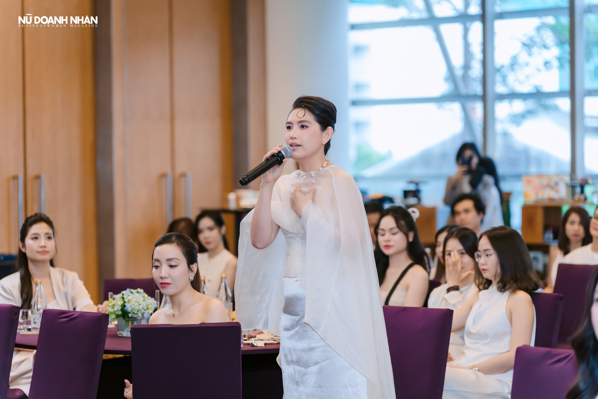 Doanh nhân Hằng Lưu
