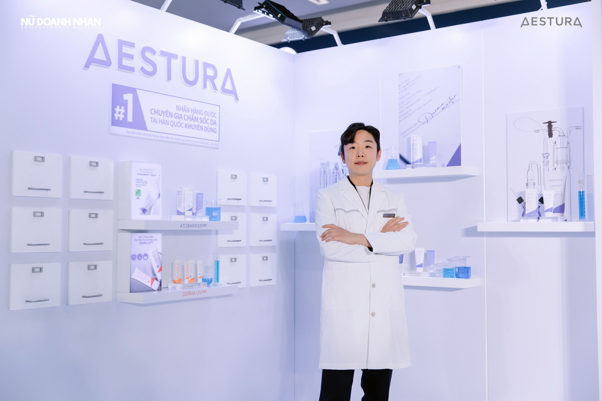 Mr. Kang Huynseo, Brand Manager Leader AESTURA Hàn Quốc