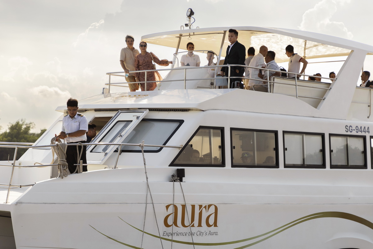 Marina Club