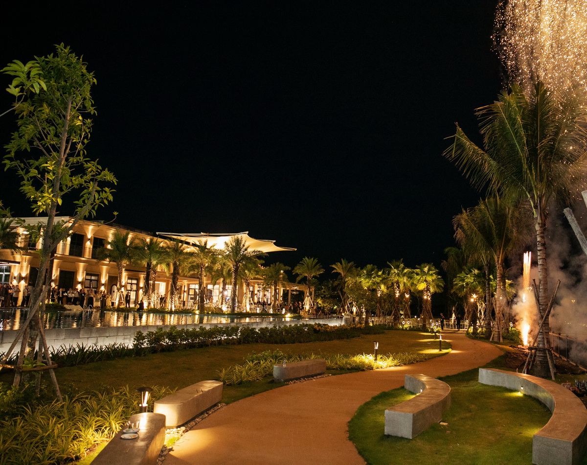 Marina Club
