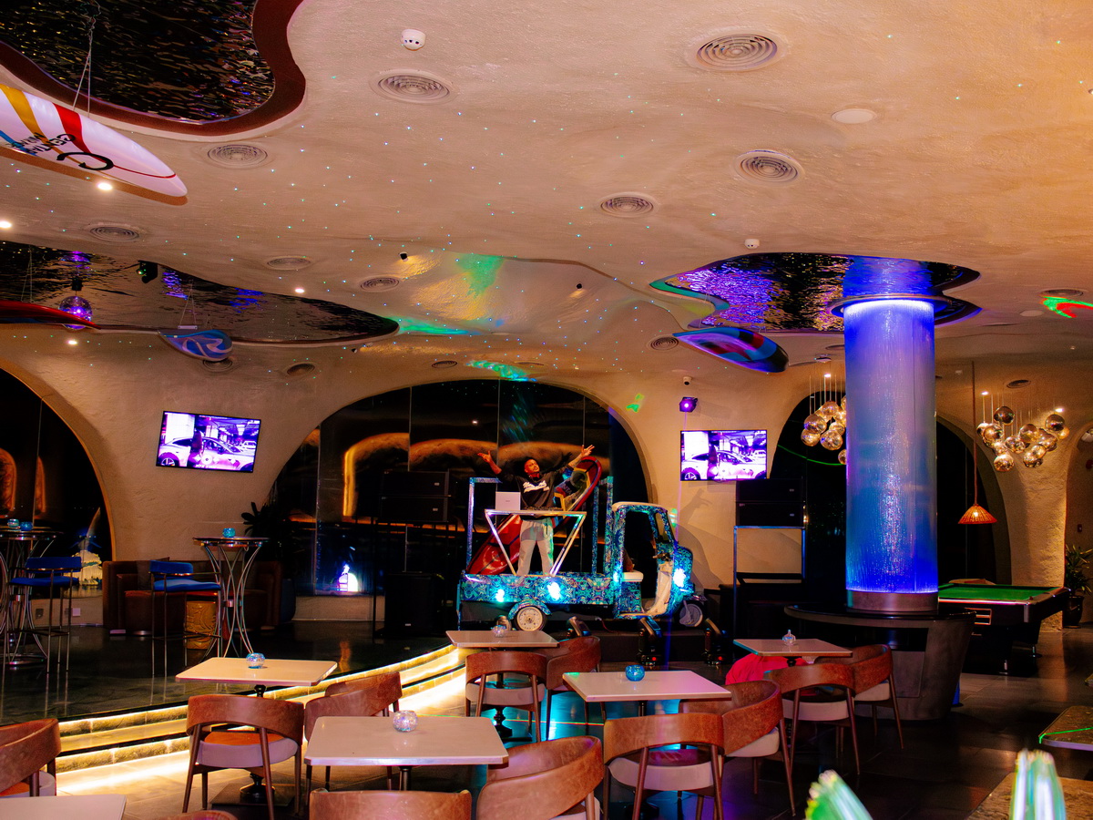 Waterfall Chill Bar