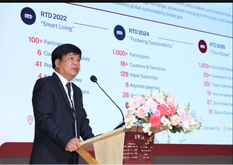 GS.TS. Nguyễn Trường Thịnh – Phó Tổng Biên tập Tạp chí JTD trình bày về mục đích và định hướng ra đời của Tạp chí.