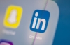 LinkedIn siết chặt kiểm duyệt: Khi “Nội dung AI k&eacute;m chất lượng” đe dọa độ uy t&iacute;n của mạng kết nối chuy&ecirc;n gia