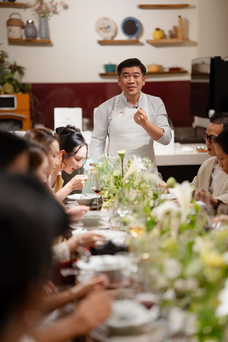 Chef Huỳnh Hoàng Sin